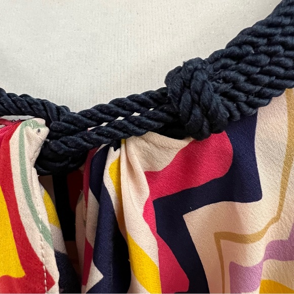DIANE von FURSTENBERG Women’s Sleeveless Multi Color Silk Blouse Size 2 - Picture 3 of 9